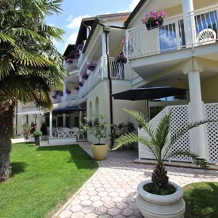 Villa Mala *